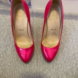 barbie pink patent leather louboutins